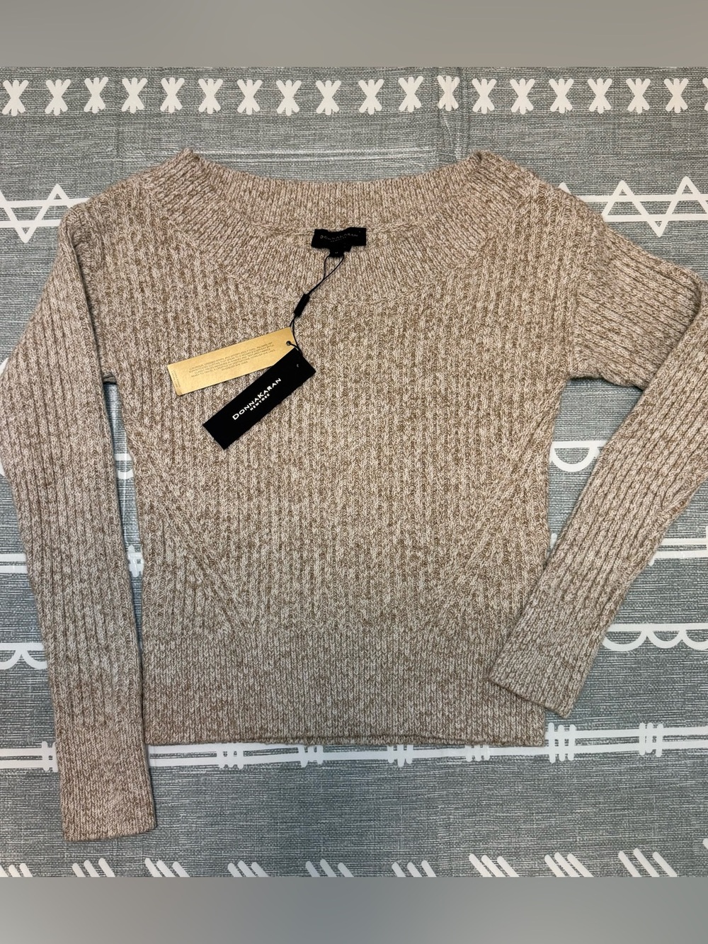Donna Karan Wide Ballet Neck Cropped Knit Sweater Oatmeal Size M - Picture 2 of 11